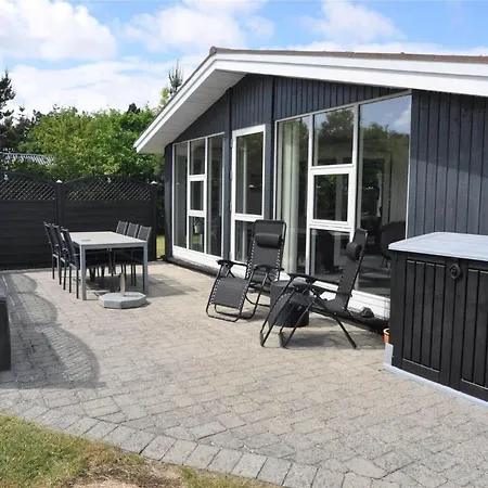 30171-ulfborg-snerlevej-492 Feriehus *