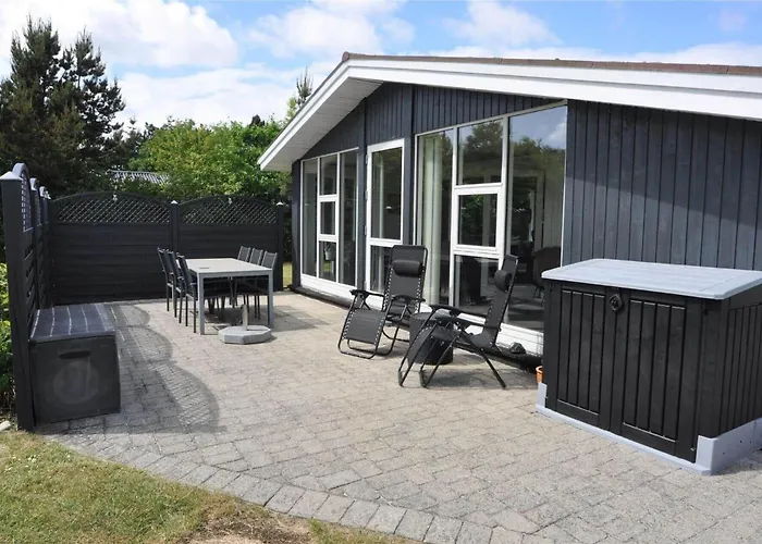 30171-ulfborg-snerlevej-492 Feriehus *